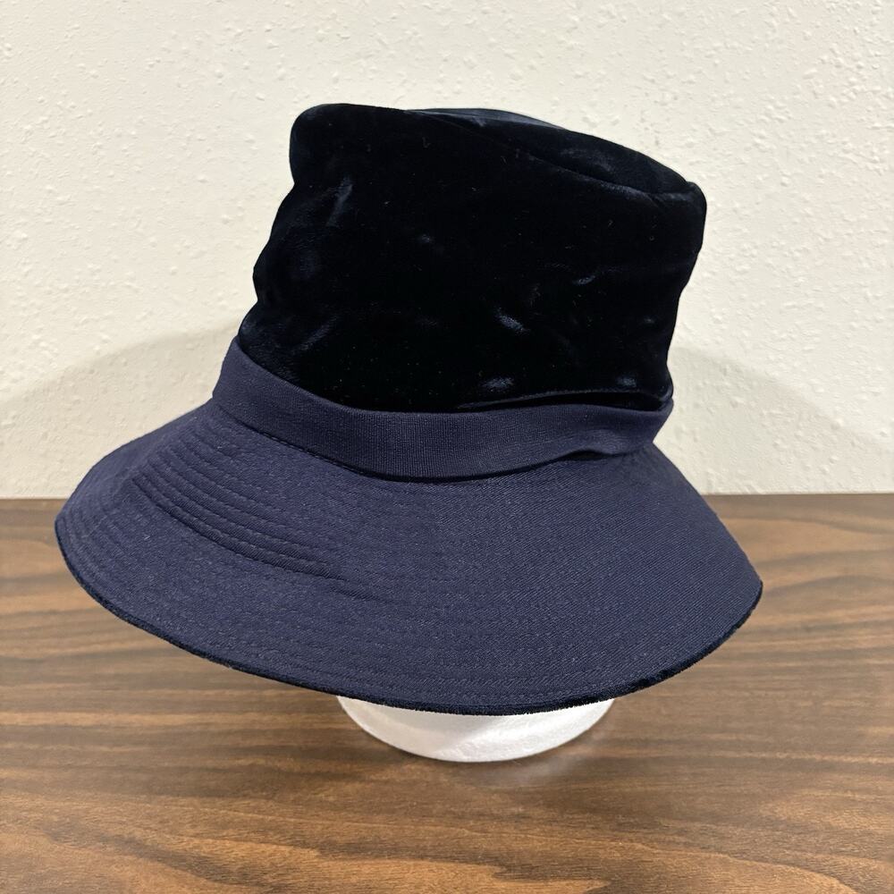 Vintage Navy Velvet Cloche Hat 30s 40s WWII Union Made Label USA Bucket Brim‎